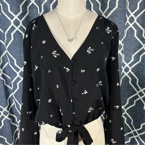 FOREVER 21 Black Floral Blouse